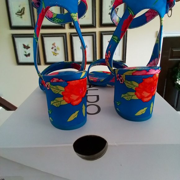 Aldo Lolla floral satin sandals sz6.5 - Picture 2 of 4